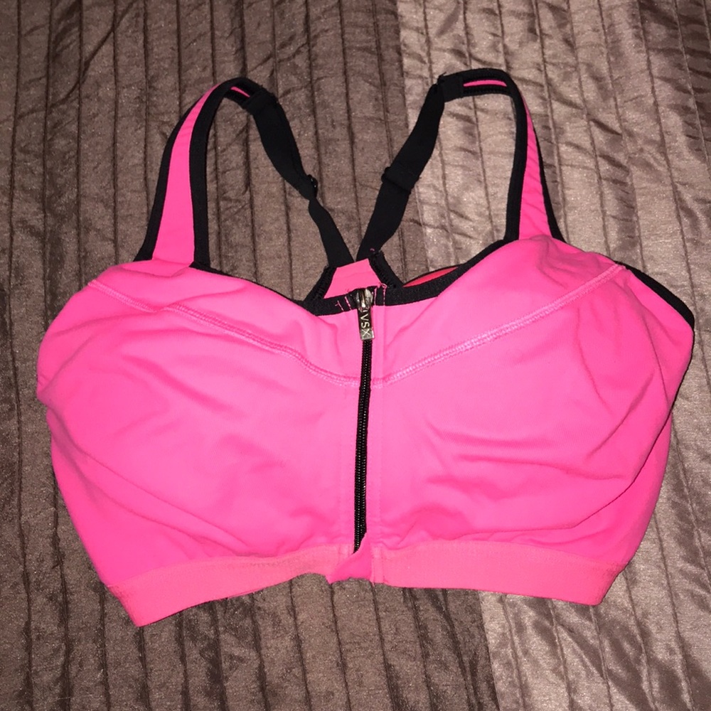Victoria’s Secret VSX Sports Bra. 34DD size.